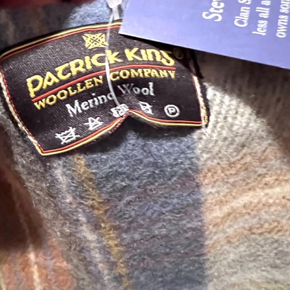 Patrick Kins Woollen Company Merino Wool with Pockets Made in Scotland - Picture 6 of 7